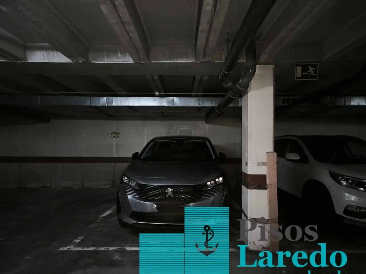 Parking de Piso en venta en Laredo con Calefacción, Parquet y Amueblado