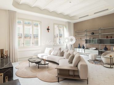 Flat with pool to rent in Eixample