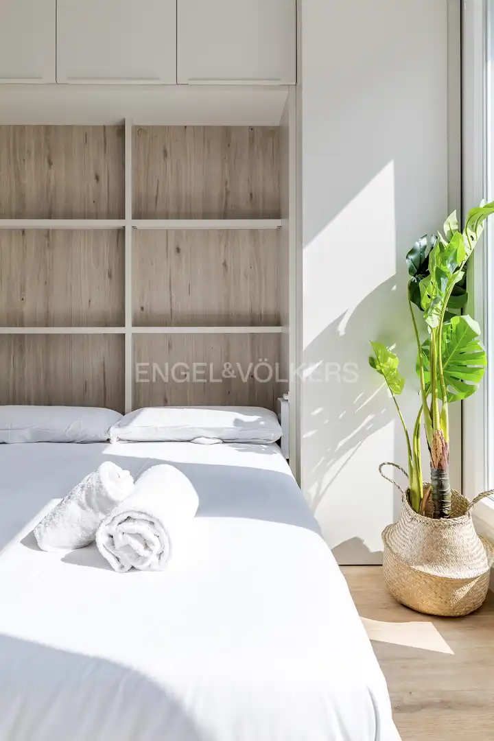 Schlafzimmer von Wohnungen zur Miete in Madrid mit Klimaanlage, Heizung und Terrasse