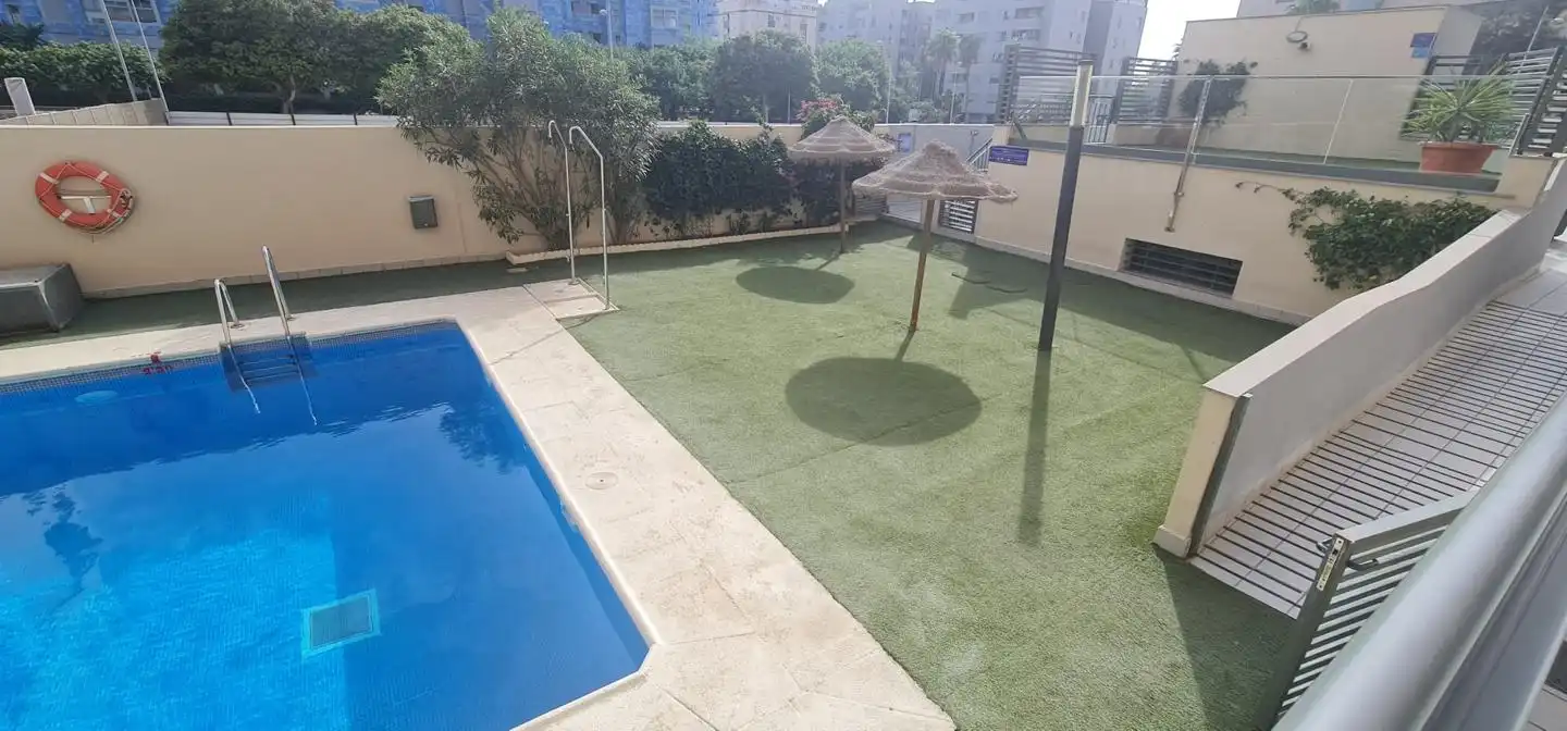 Piscina de Pis en venda en Nueva Almería - Cortijo Grande - Vega de Acá