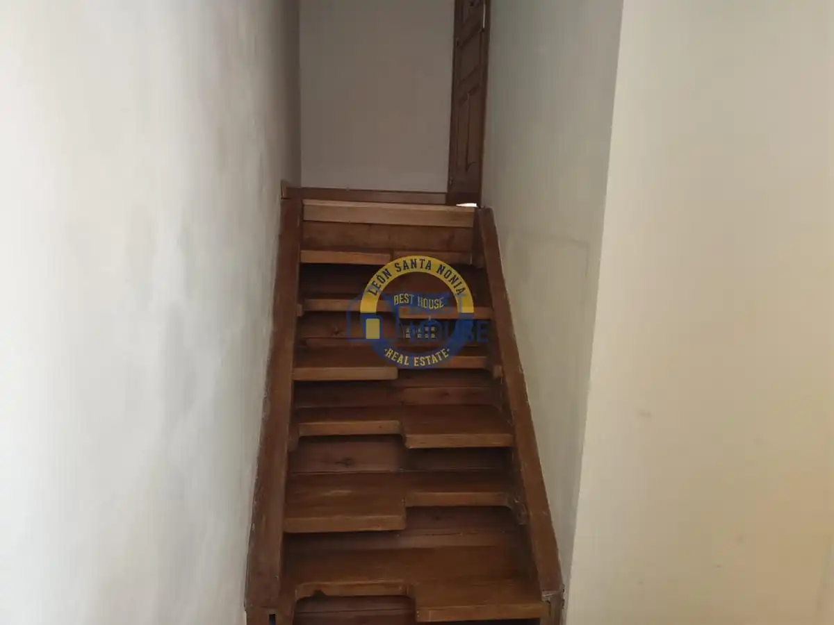 Casa o chalet en venta en Villaquilambre con Calefacción, Jardín privado y Parquet