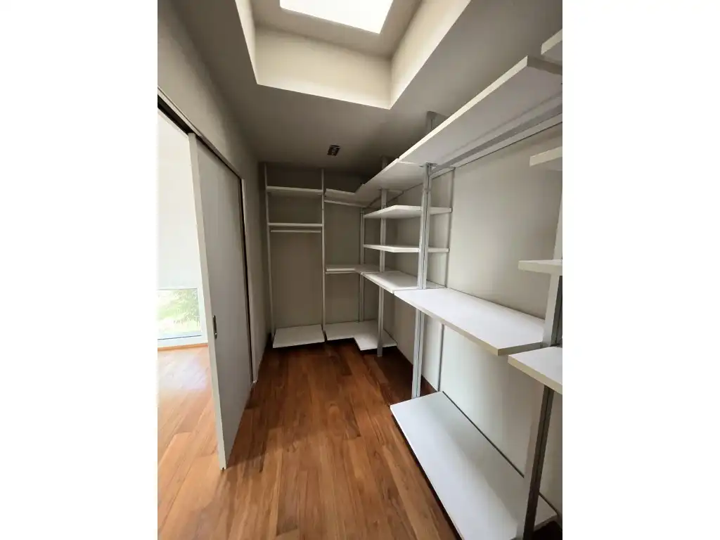 Dormitori de Casa o xalet en venda en Canovelles