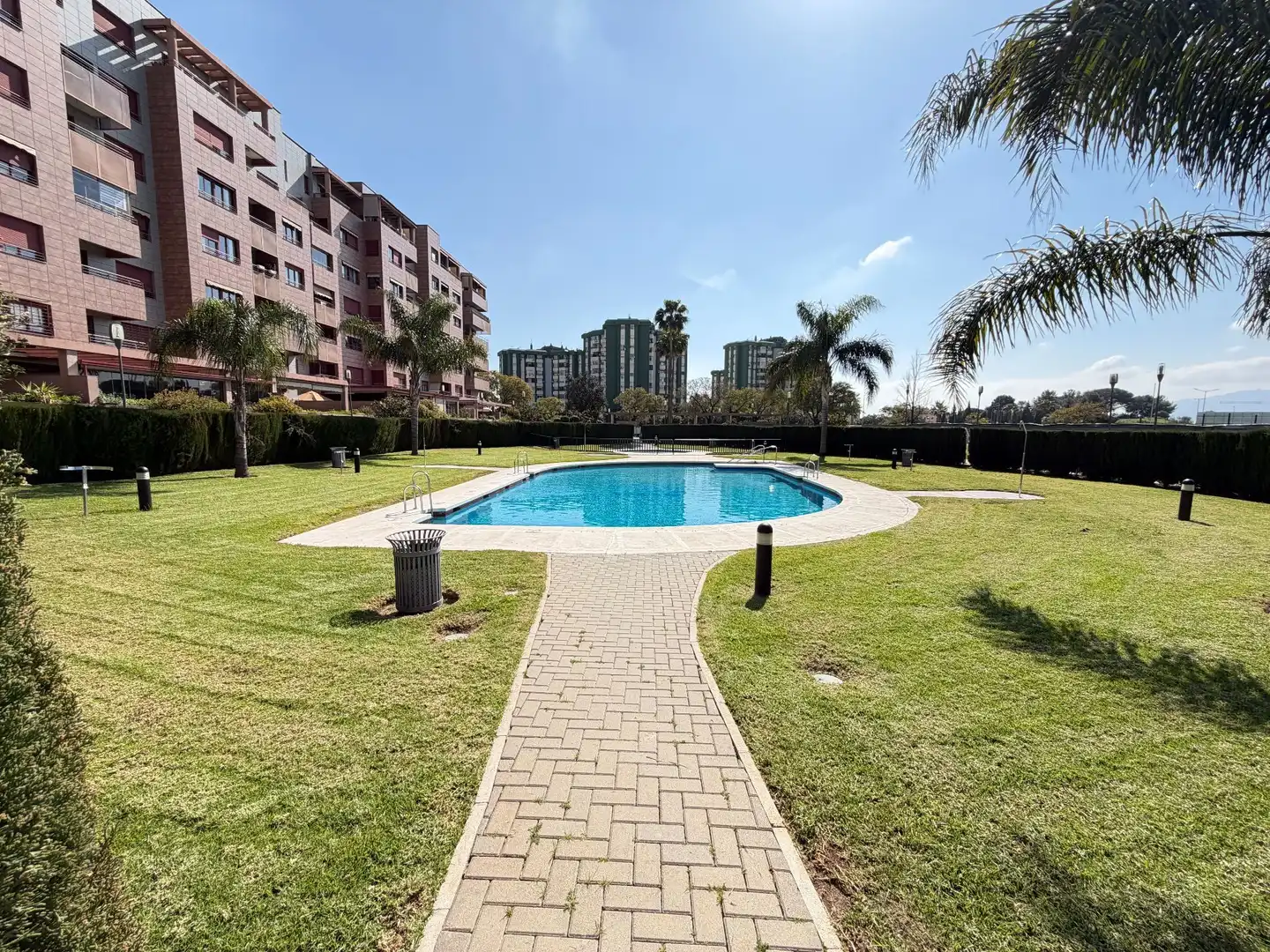 Schwimmbecken von Wohnung zum Verkauf in Málaga mit Klimaanlage, Heizung und Terrasse