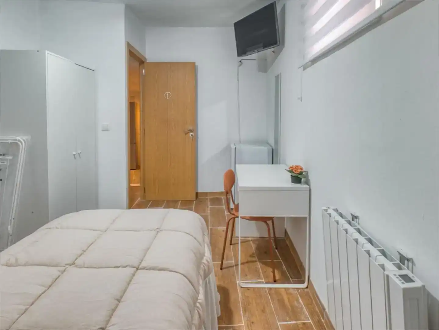 Bedroom of Study for rent in Estremera  with Air Conditioner, Furnished and Balcony