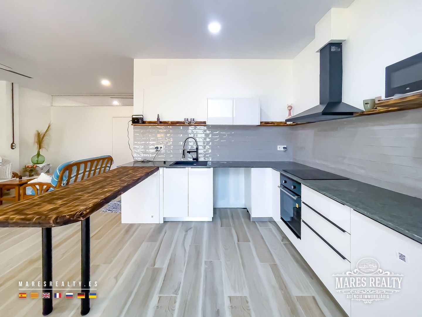 Kitchen of Flat for sale in Malgrat de Mar  with Air Conditioner, Heating and Community pool