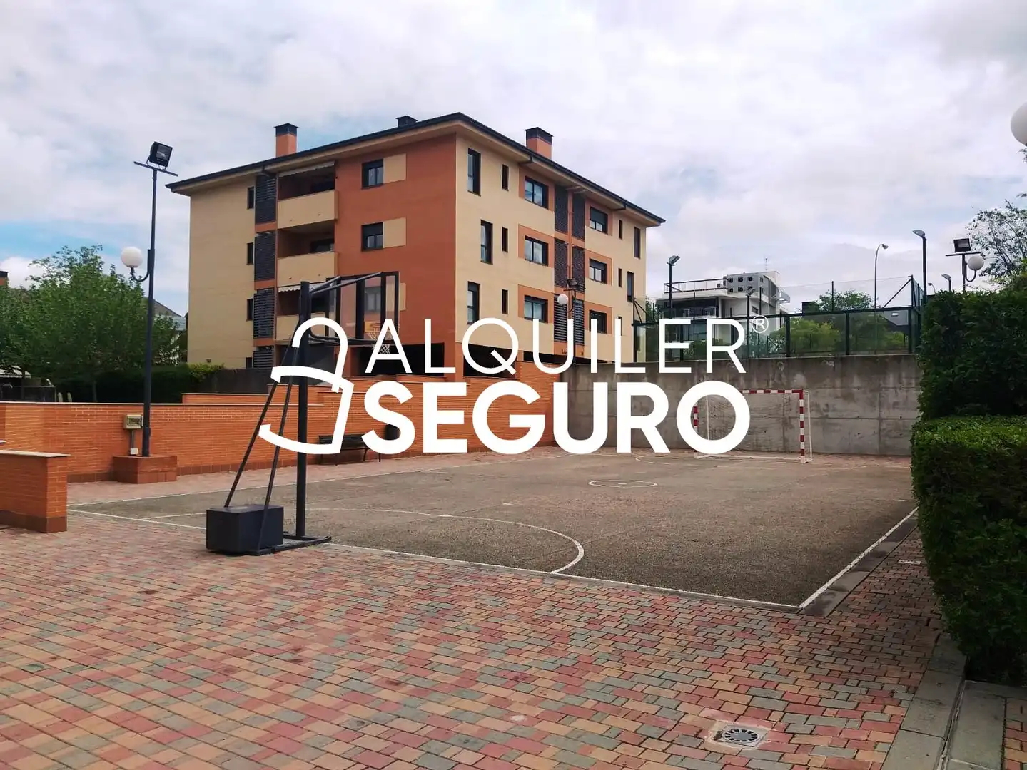 Aparcament de Pis de lloguer en Boadilla del Monte amb Aire condicionat, Calefacció i Terrassa