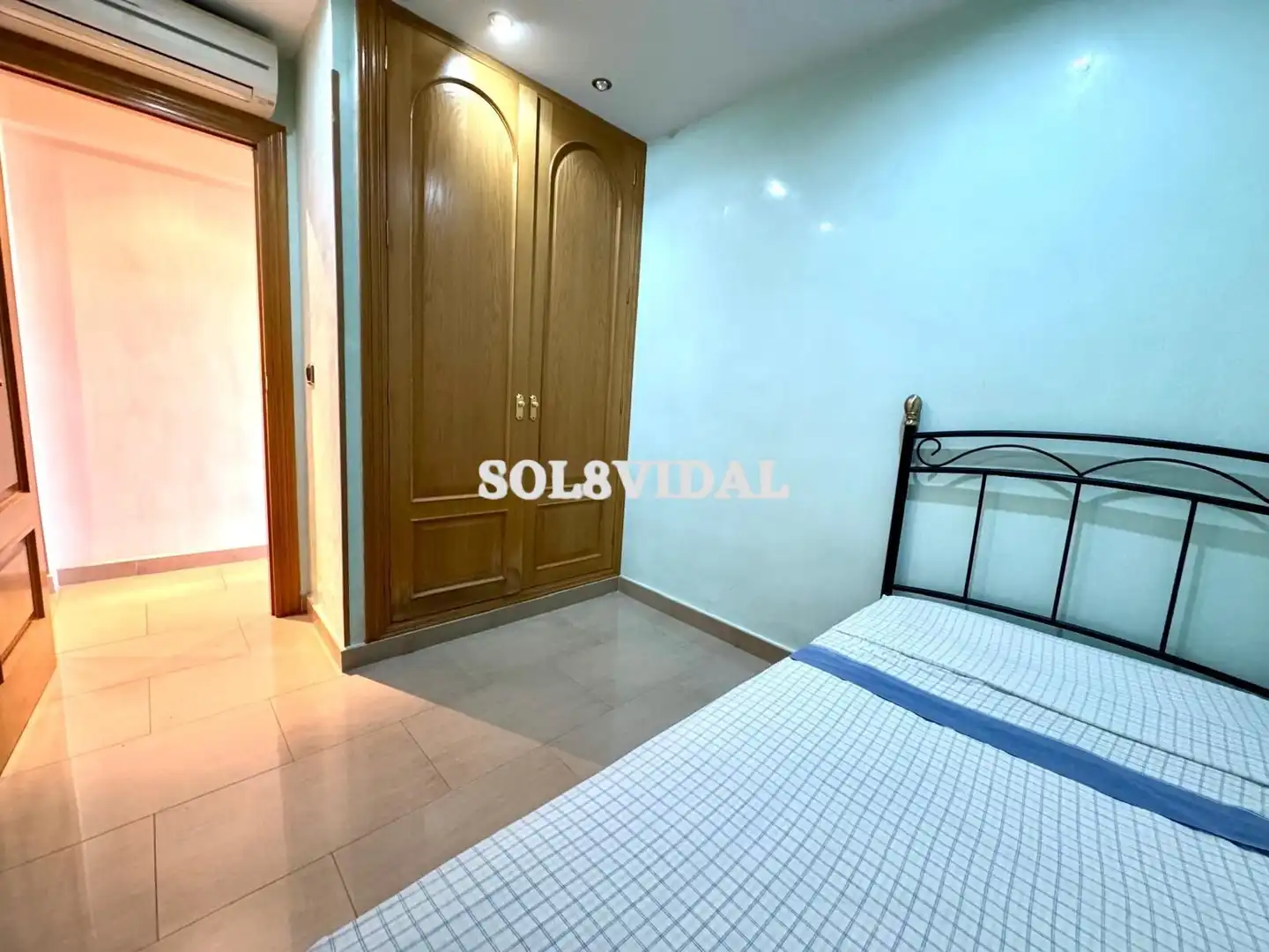 Habitación de Piso de alquiler en Torrevieja con Aire acondicionado, Calefacción y Amueblado