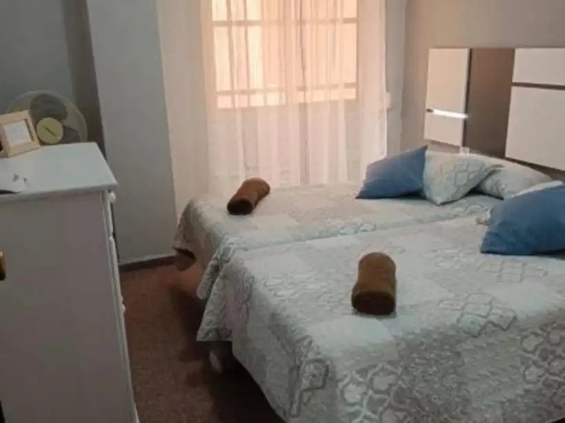 Habitación de Piso de alquiler en Santa Pola con Amueblado, Lavadora y Microondas