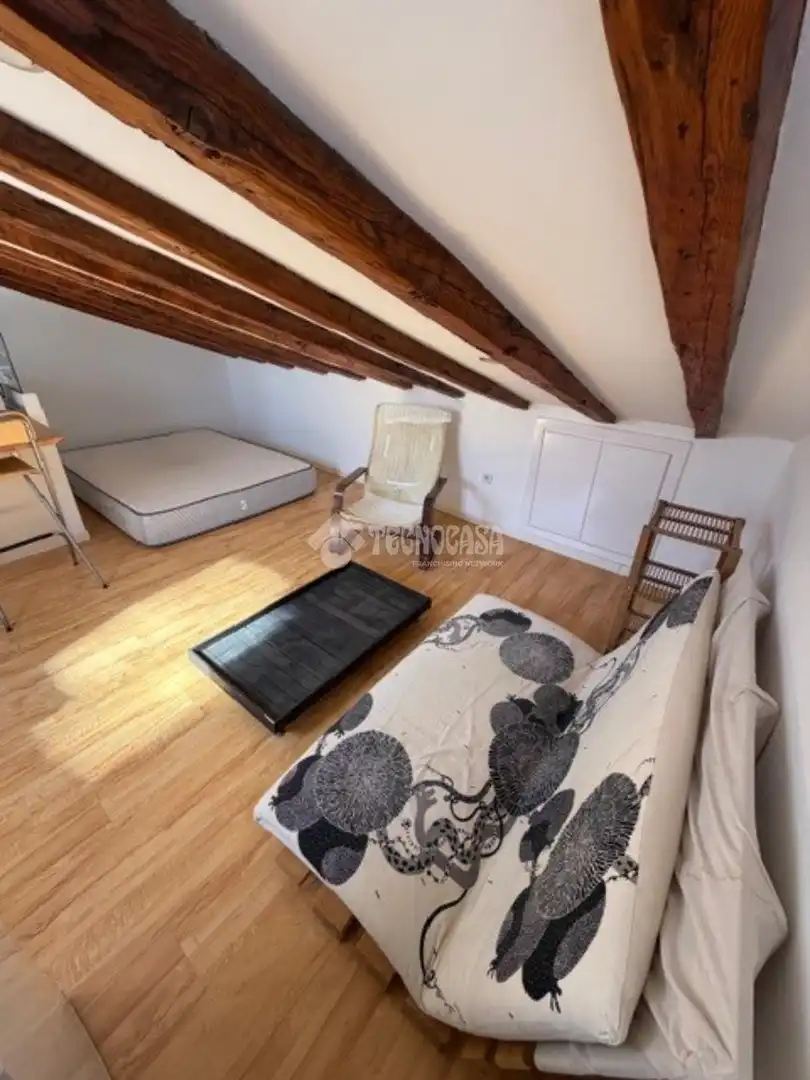 Habitación de Estudio de alquiler en Madrid