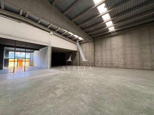 Nave industrial en Alquiler en Calle Costa i Deu, 17 en Gràcia
