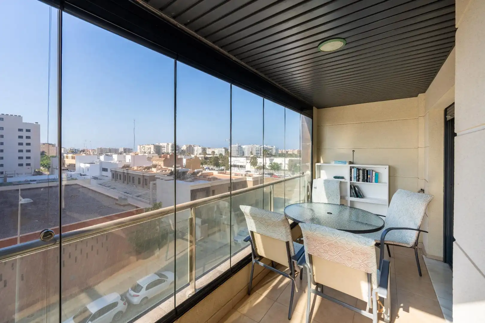 Terrassa de Pis en venda en Almería amb Aire condicionat, Traster i Piscina comunitària