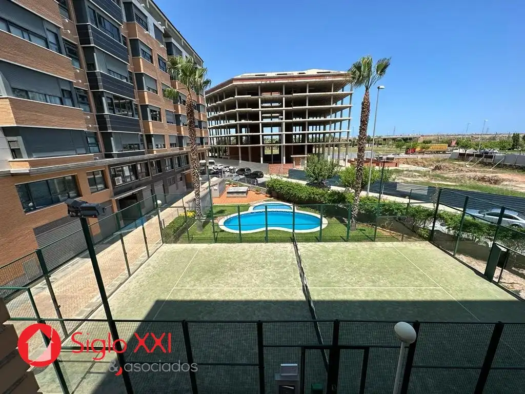 Flat with pool for sale in Piscinas