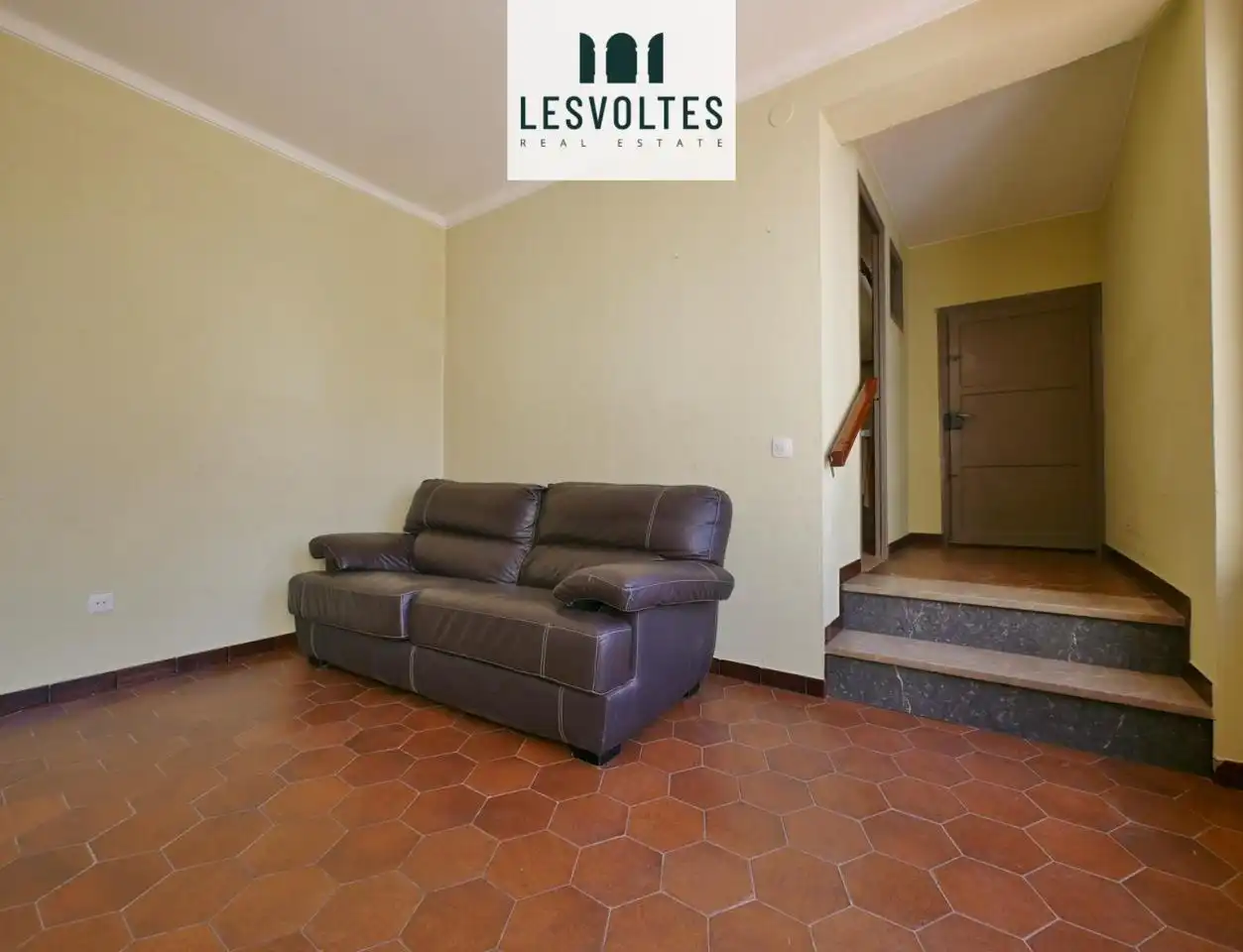 Sala d'estar de Casa o xalet en venda en Ultramort amb Jardí privat, Terrassa i Internet