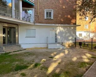 Exterior view of Flat for sale in  Sevilla Capital  with Air Conditioner, Heating and Private garden