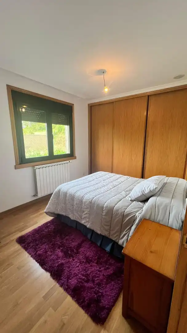Habitación de Casa o chalet en venta en Oleiros con Jardín privado y Amueblado