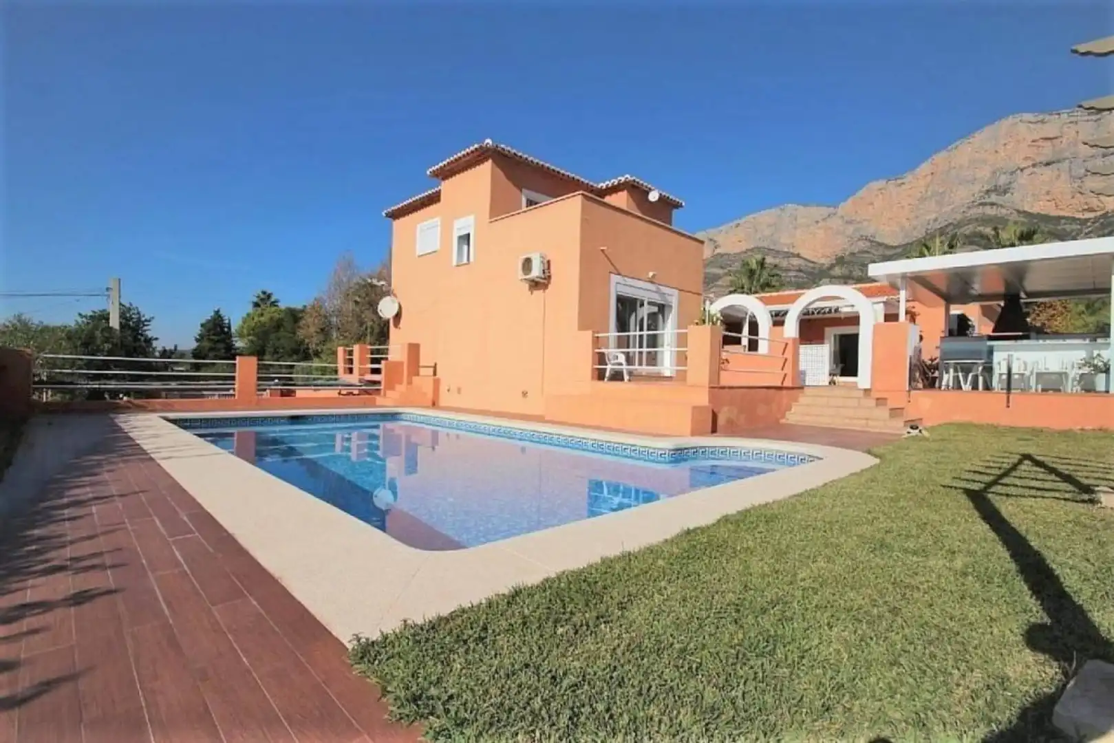 Exterior view of Houses for sale in Jávea / Xàbia  with Air Conditioner, Private garden and Terrace