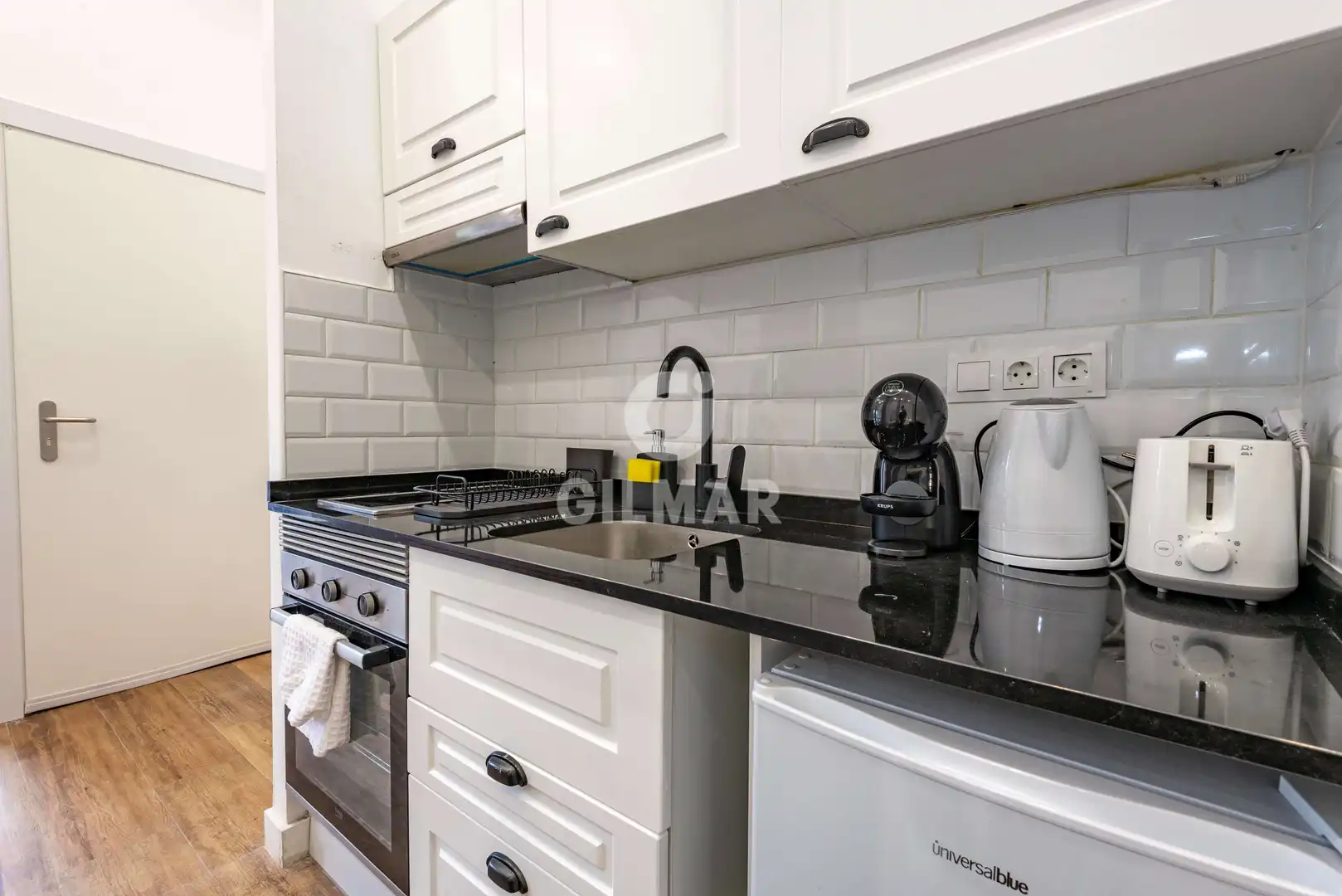Cocina de Piso en venta en Madrid con Calefacción