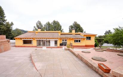 Exterior view of House or chalet for sale in Maspujols  with Air Conditioner, Private garden and Terrace