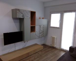 Living room of Apartment to rent in Salamanca Capital  with Heating, Parquet flooring and Furnished
