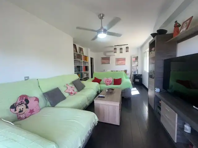 Flat with pool for sale in Calle Cerro de Almayate