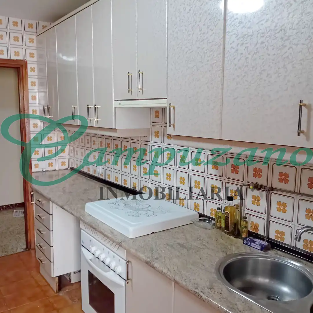 Küche von Wohnung zum Verkauf in Torrejón de la Calzada mit Terrasse, Möbliert und Balkon
