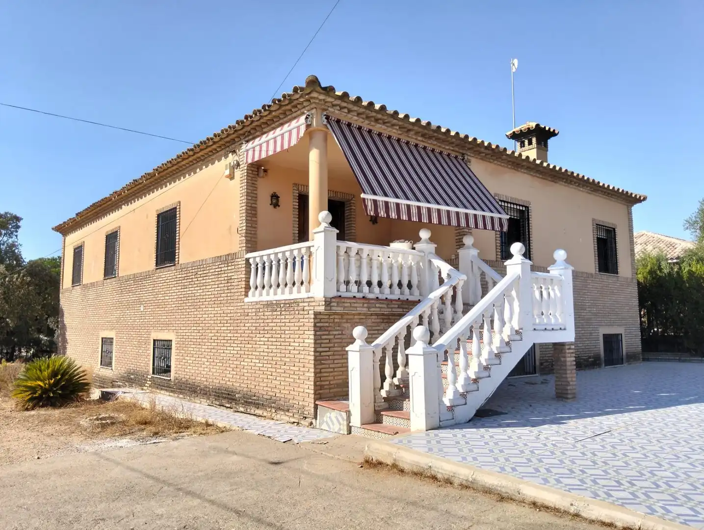 Villa avec piscine à vendre à La Carlota