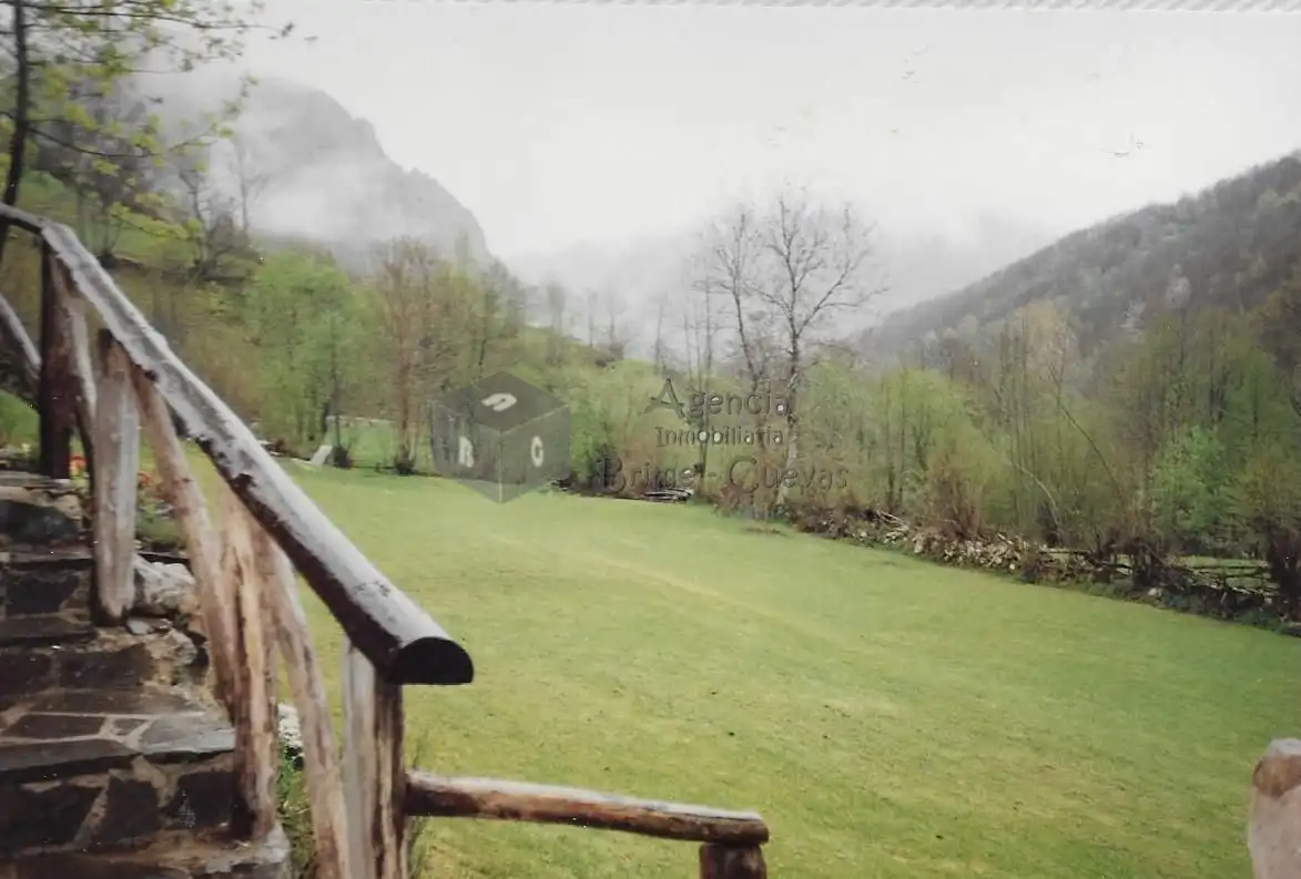 Garten von Country house zum Verkauf in Caso mit Heizung und Privatgarten