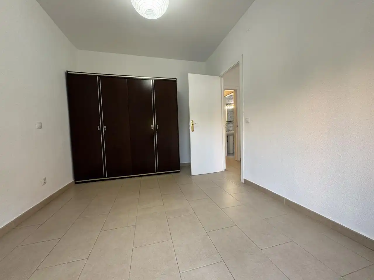 Habitación de Piso de alquiler en Madrid con Aire acondicionado y Balcón