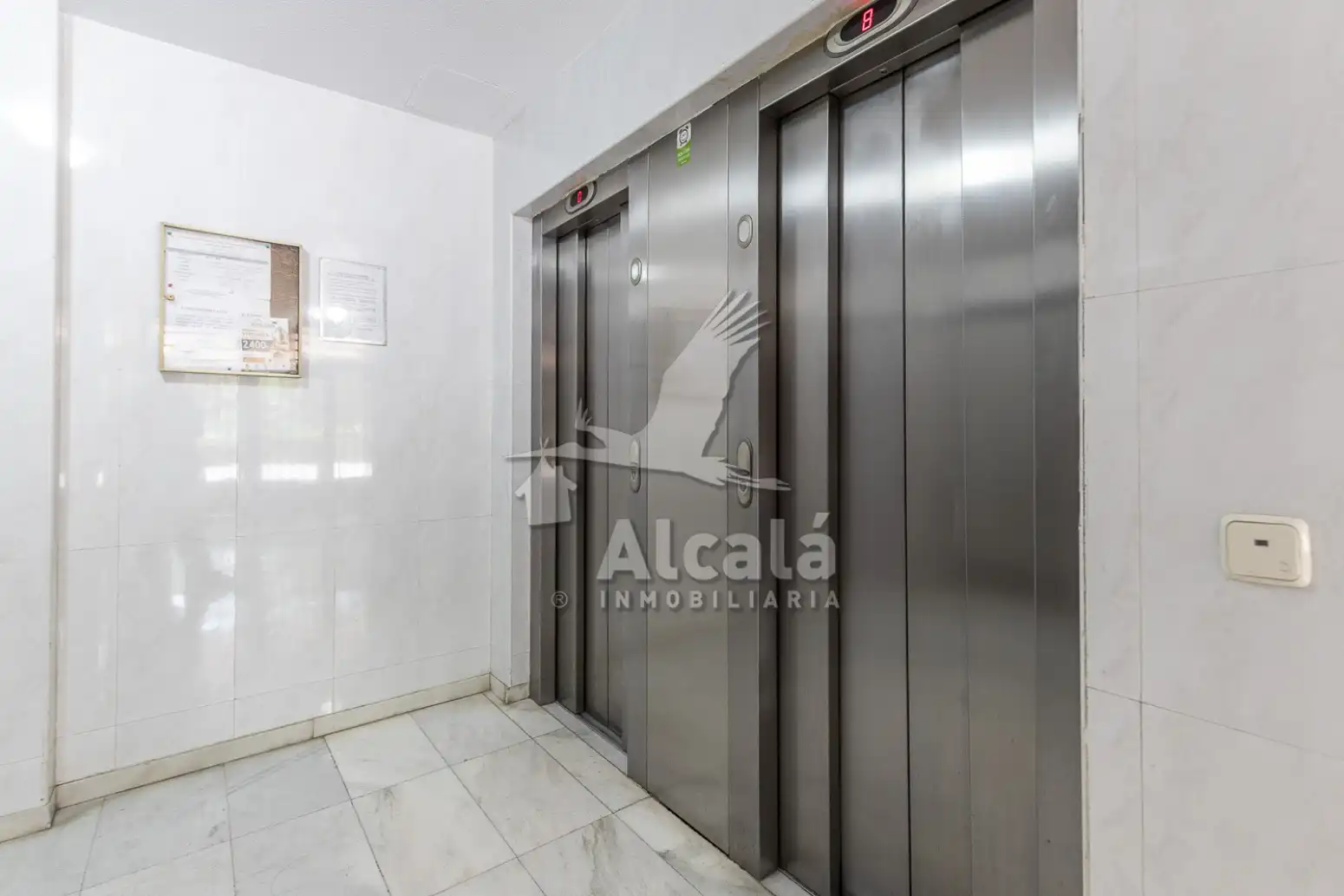 Piso en venta en Coslada con Aire acondicionado, Calefacción y Jardín privado