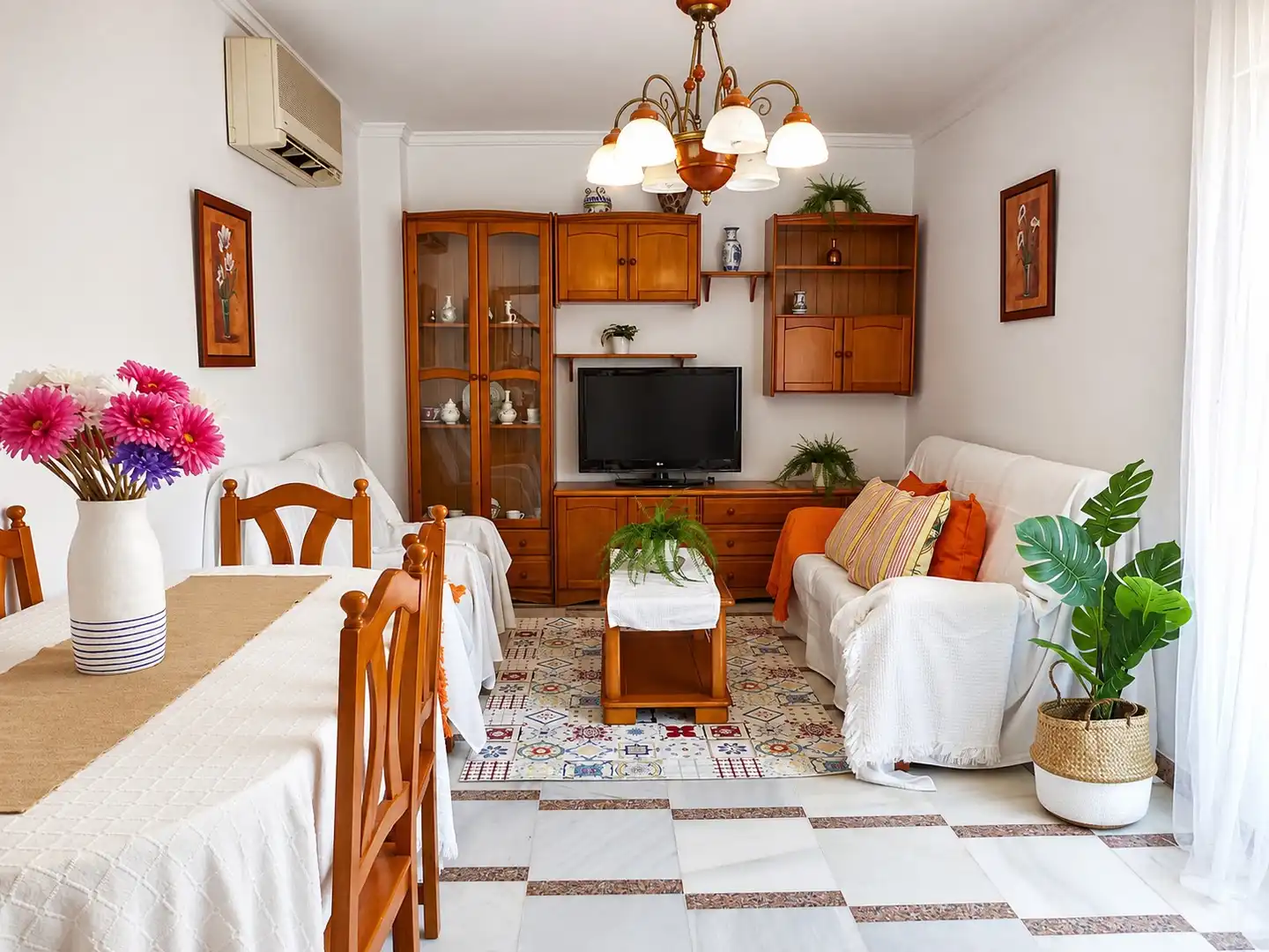 Living room of Houses for sale in Chipiona  with Air Conditioner, Terrace and Storage room