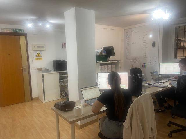 Oficina en Alquiler en El Mercat