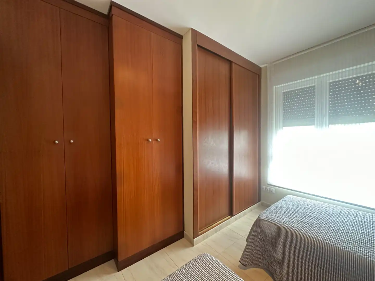 Habitación de Apartamento de alquiler en Ribeira con Amueblado