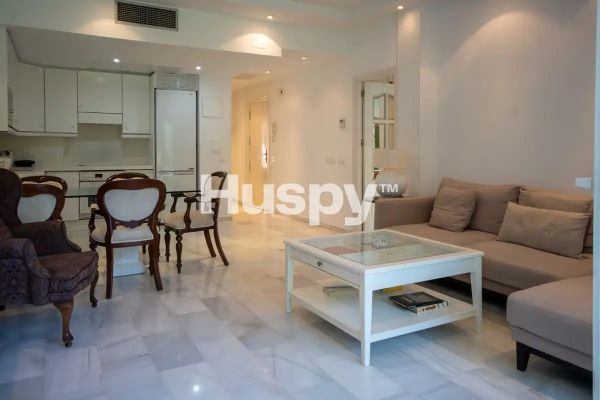 Wohnzimmer von Wohnung zur Miete in Nueva Andalucía
