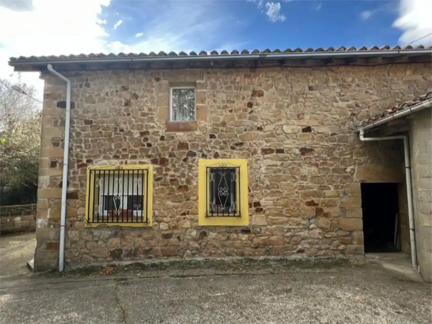 Vista exterior de Casa o xalet en venda en Campoo de Yuso