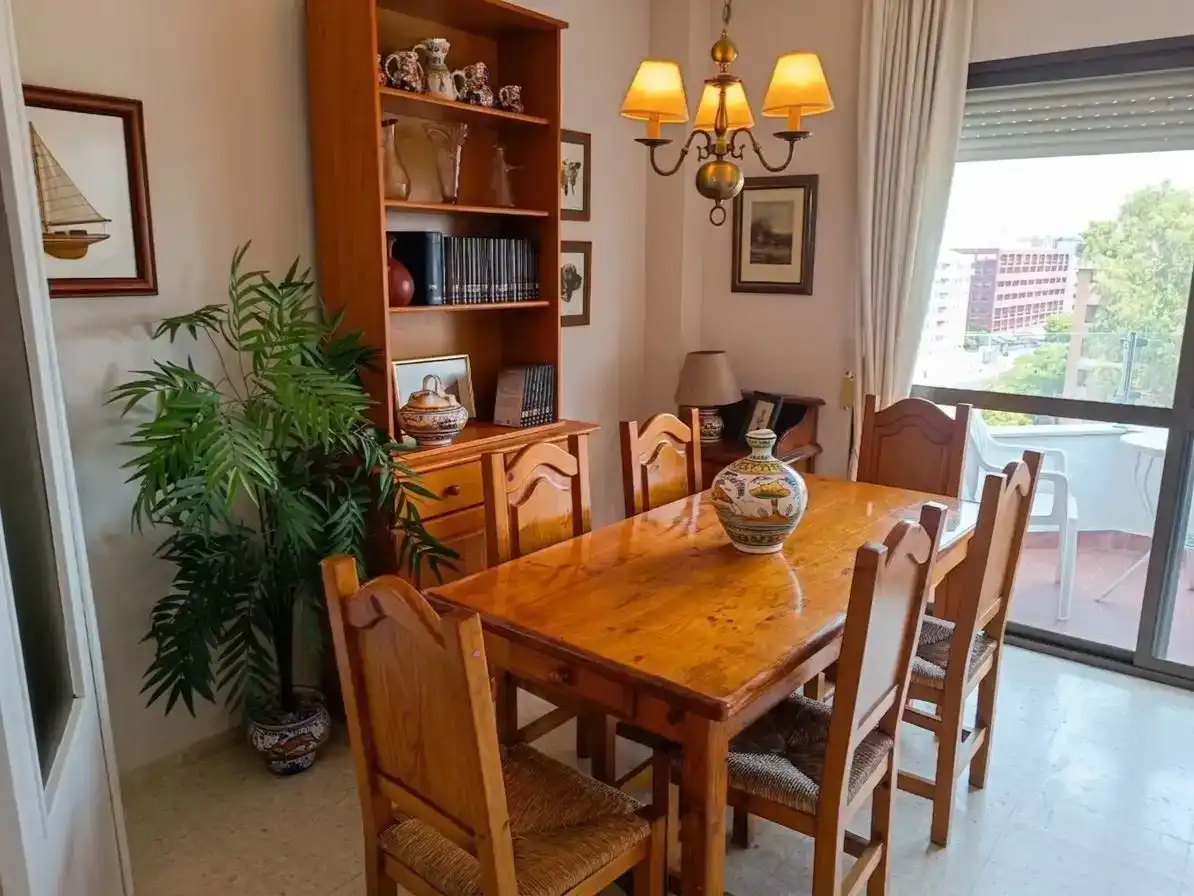 Esszimmer von Wohnung zur Miete in Sevilla mit Klimaanlage, Schwimmbad und Möbliert
