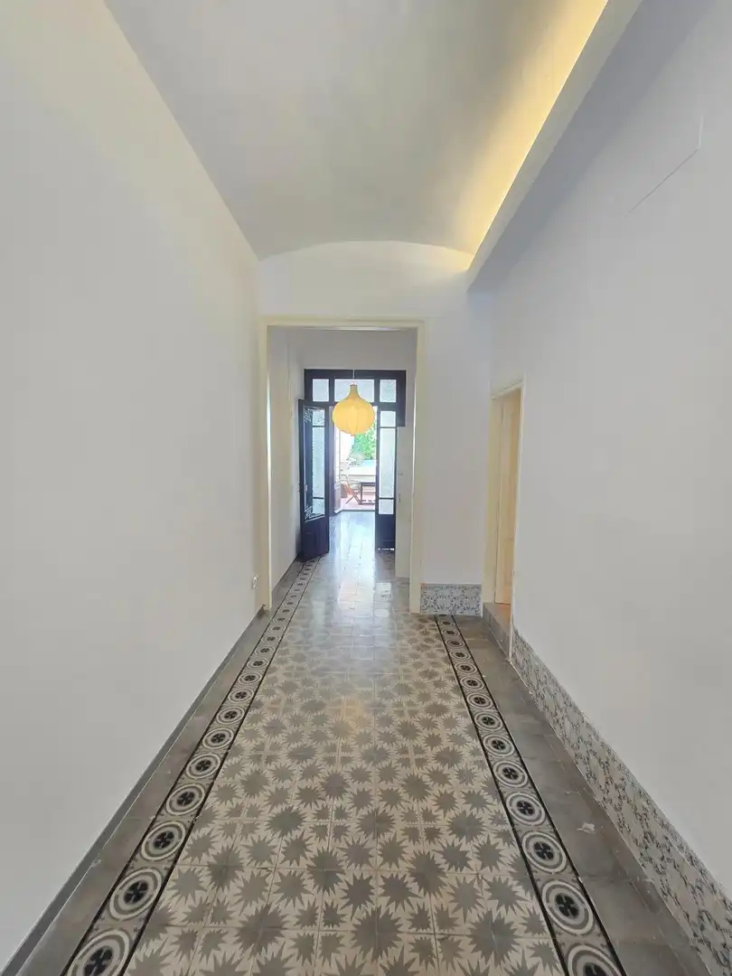 Planta baja de alquiler en El Masnou con Aire acondicionado, Calefacción y Jardín privado