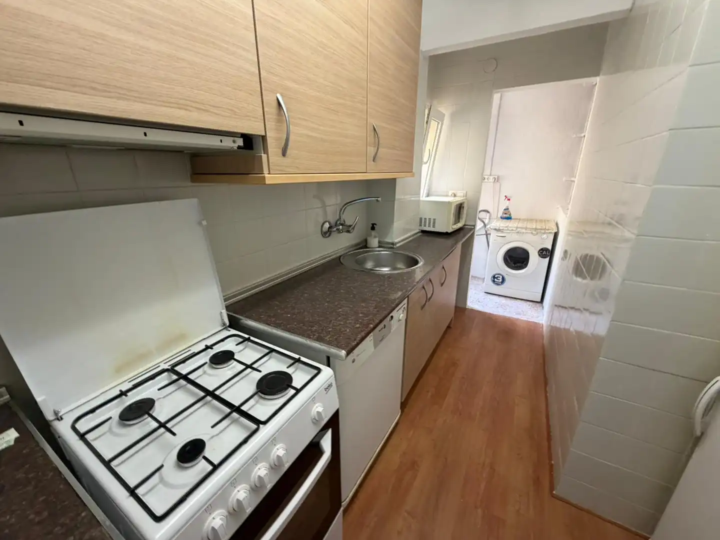 Cocina de Piso de alquiler en Lleida con Calefacción, Parquet y Amueblado