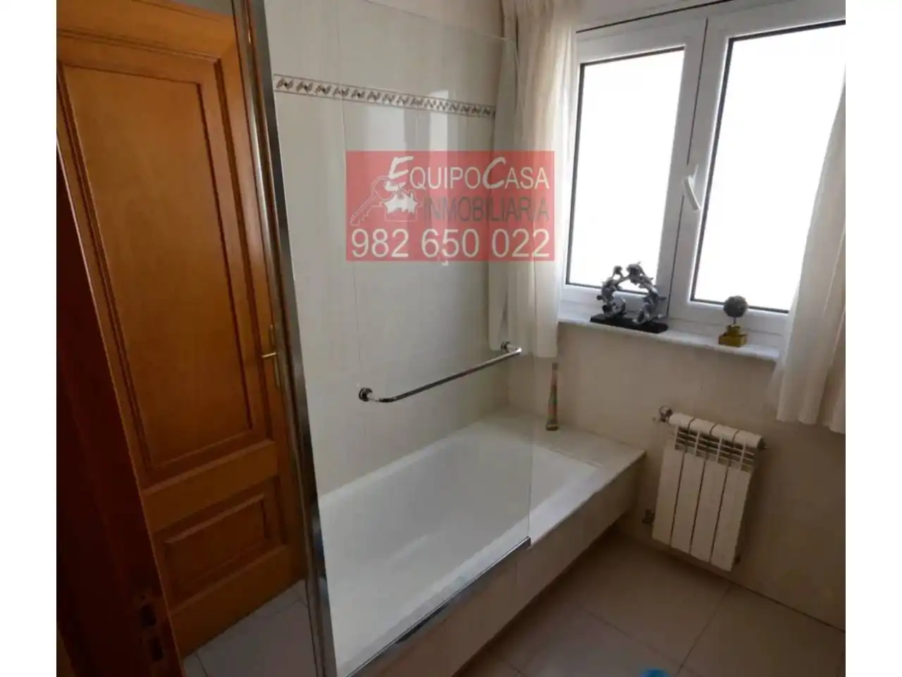 Baño de Piso en venta en Lugo con Parquet, Terraza y Trastero