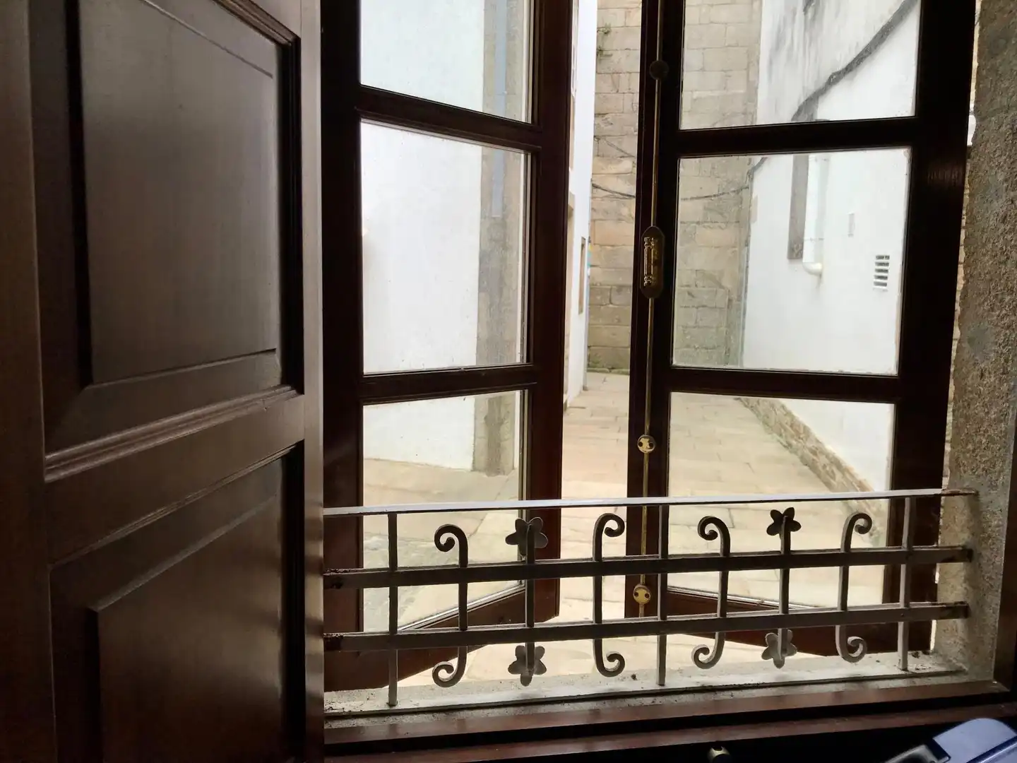 Casa adosada en venda en Santiago de Compostela  amb Balcó