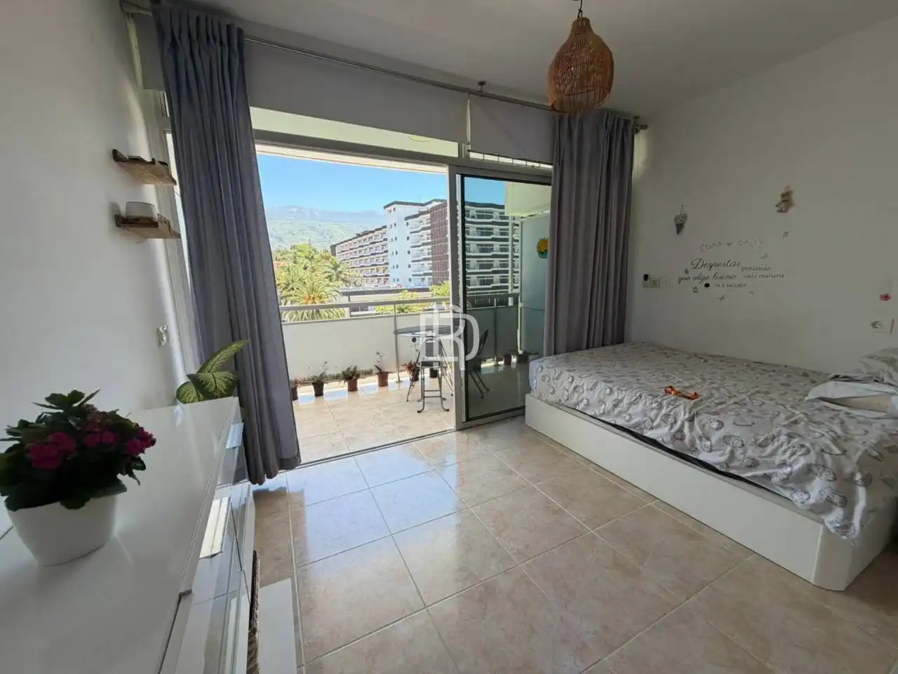 Wohnung zur Miete in Calle Aceviño, 21, Zona Botánico
