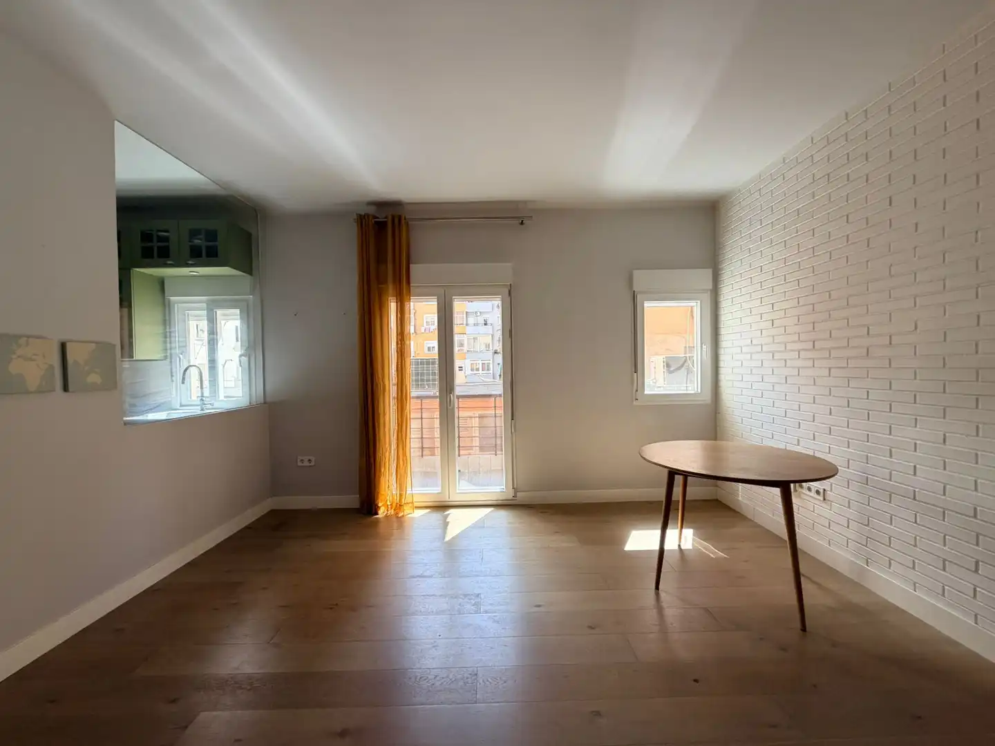 Living room of Flat for sale in Madrid  with Air Conditioner, Heating and Terrace