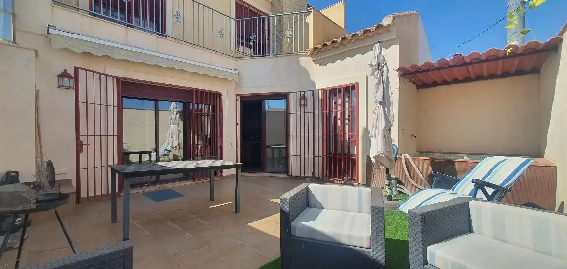 Terrassa de Casa adosada en venda en Hellín amb Aire condicionat, Calefacció i Parquet