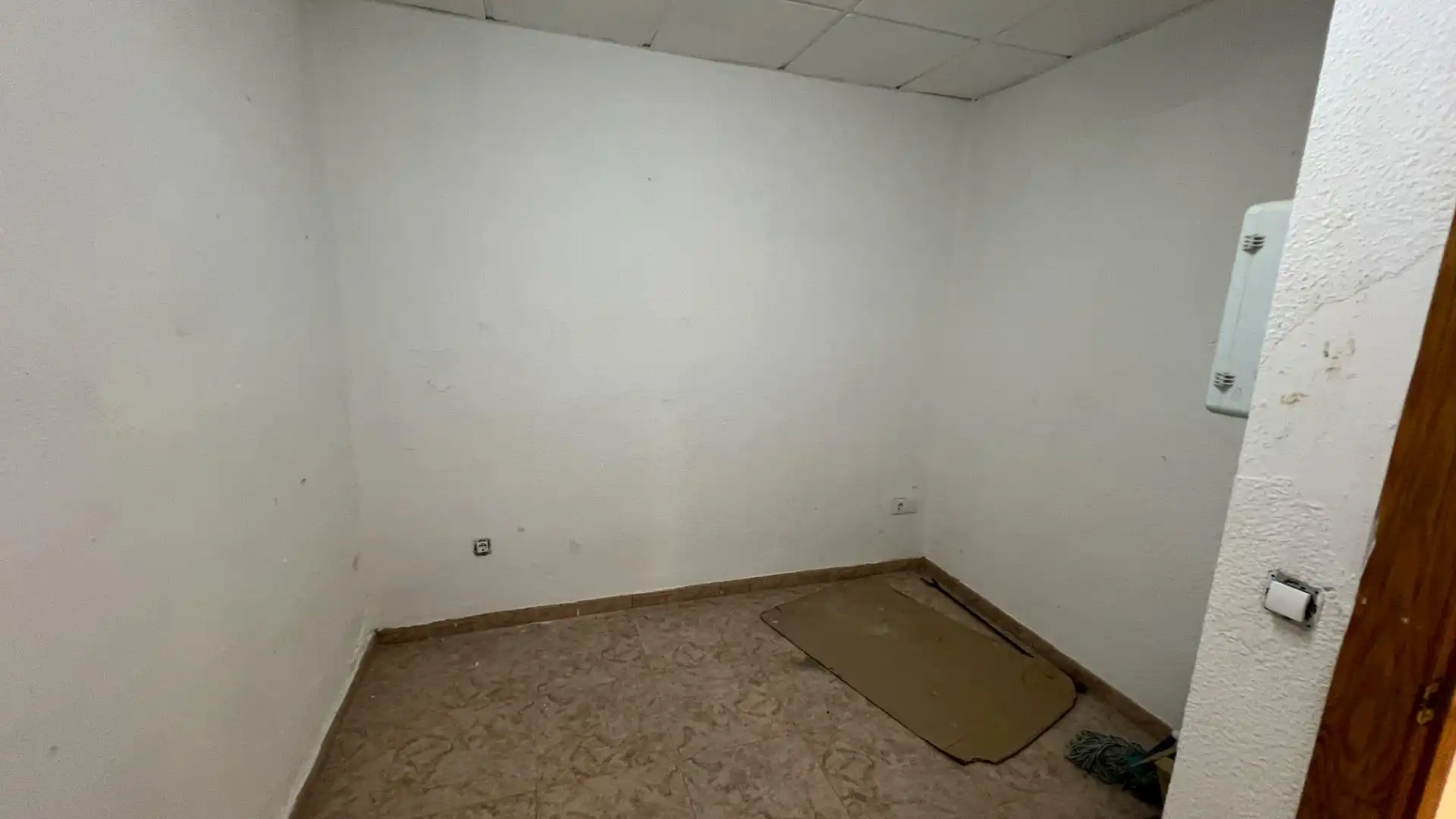 Local comercial en alquiler en Plaza Xúquer, imagen 7