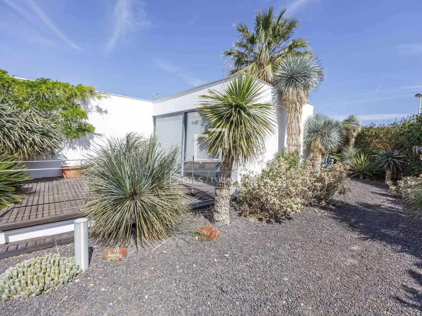 Exterior view of Houses for sale in Sagunto / Sagunt  with Air Conditioner, Parquet flooring and Swimming Pool