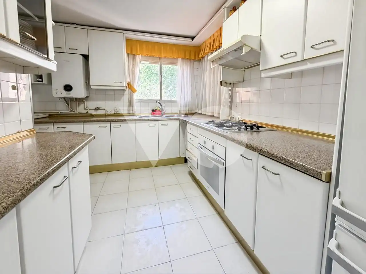 Cocina de Piso en venta en Madrid con Calefacción y Terraza