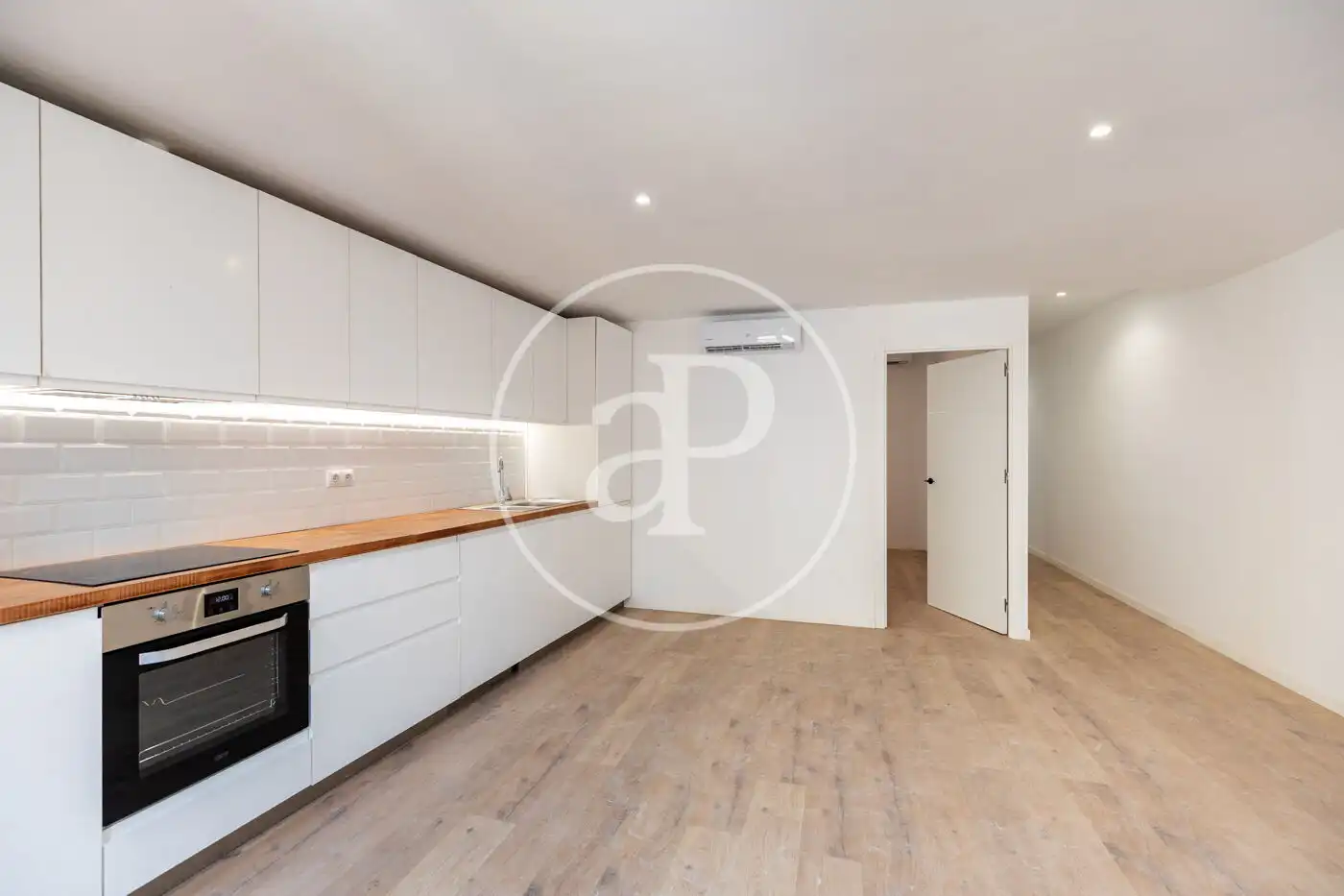 Cocina de Piso en venta en Barcelona con Aire acondicionado, Calefacción y Balcón