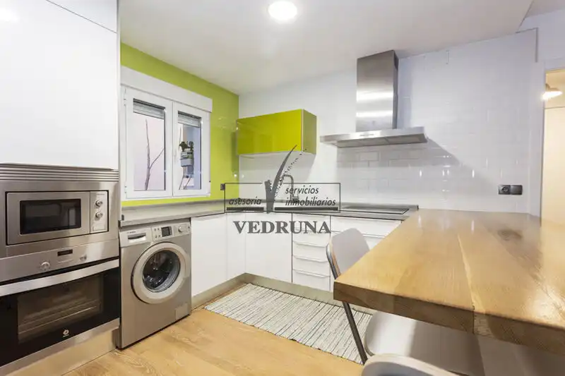 Küche von Wohnung zur Miete in Zaragoza mit Heizung, Ofen und Waschmaschine