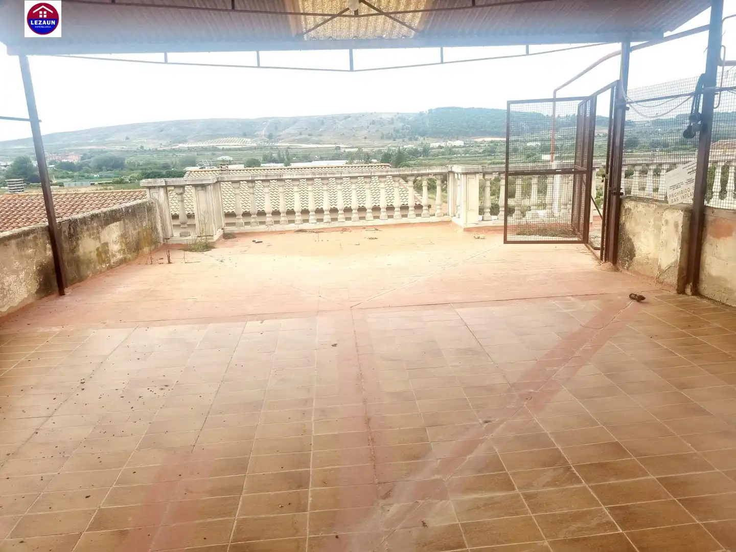 Terraza de Edificio en venta en Andosilla