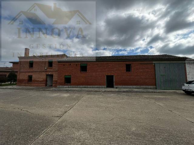 Casa-chalet en Venta en Villoldo