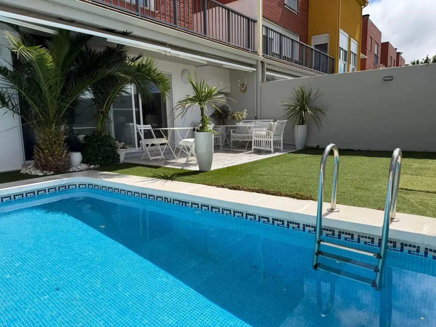Swimming pool of Houses for sale in Poblete  with Air Conditioner, Heating and Swimming Pool